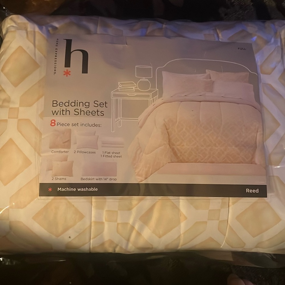 Home Expressions Full size 8pc comforter set